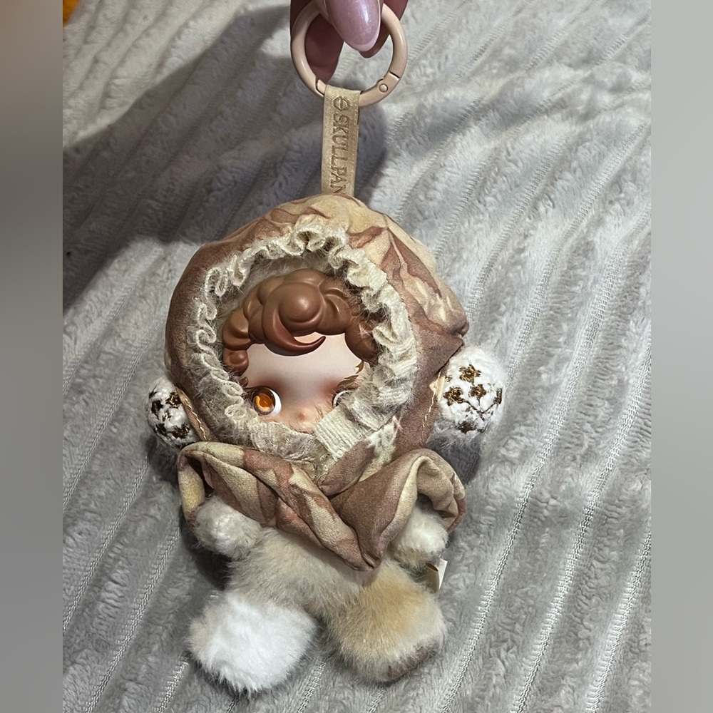 SkullPanda and Labubu Bundle - Picture 3 of 4